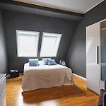 Appartement Romslig Med To Soverom Pluss Hems Med Dobbeltseng