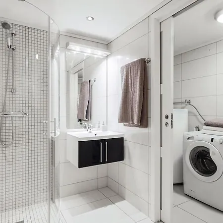 Romslig Med To Soverom Pluss Hems Med Dobbeltseng