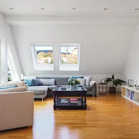 Romslig Med To Soverom Pluss Hems Med Dobbeltseng *