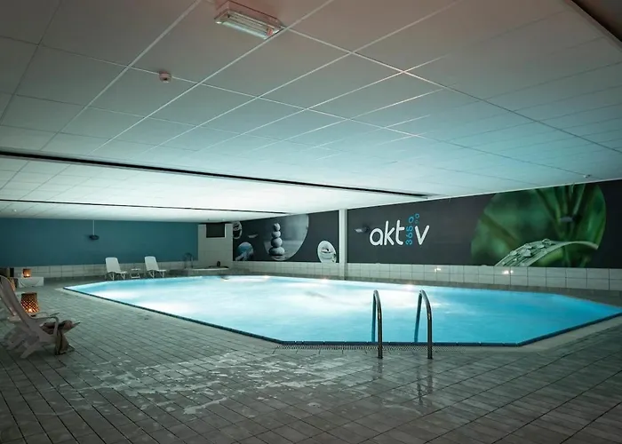 Romslig Med To Soverom Pluss Hems Med Dobbeltseng Μπέργκεν